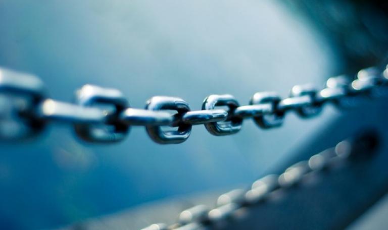 Metal chain